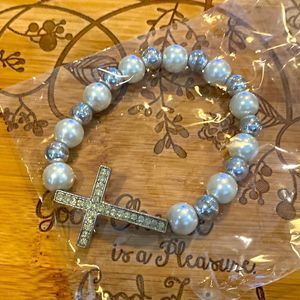 NWOT Cross Bracelet